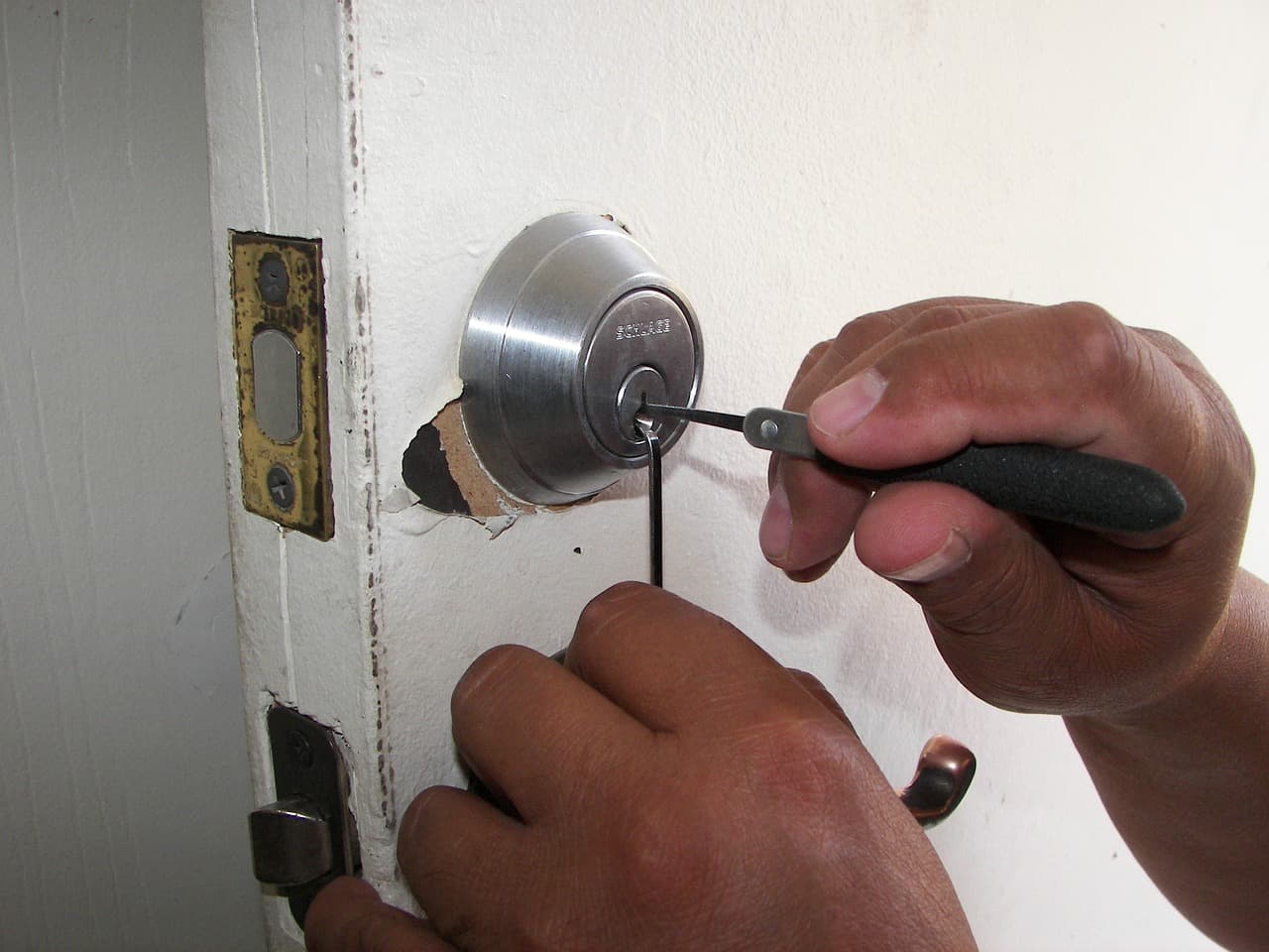 Ouverture de porte simple